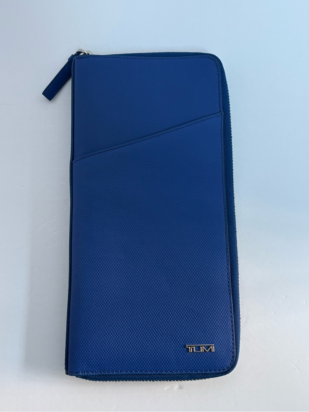 TUMI Prism Cobalt Blue Textured Leather Zip-Around Travel Wallet Organizer -NWT